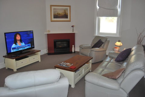 Jacaranda Cottage - Accommodation Adelaide 2