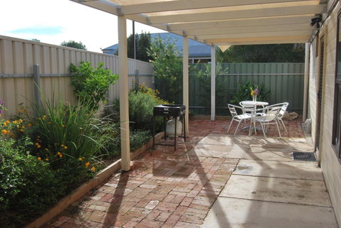 Jacaranda Cottage - Accommodation Adelaide 5