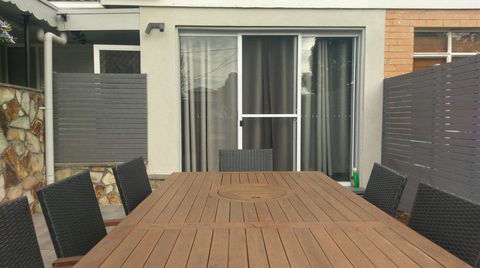 Christophers Villa - Accommodation Adelaide 9