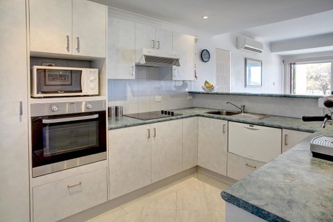 Bay Bliss - Accommodation Adelaide 7