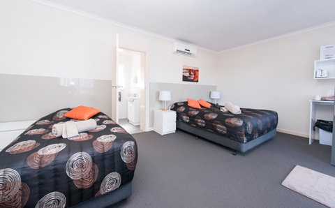 Blue Lake Motel - Accommodation Adelaide 1