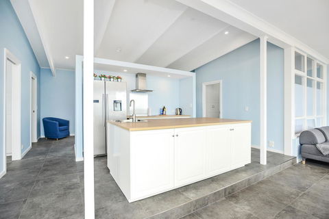 Salomon Sea Haus - Sellicks Beach - C21 SouthCoast Holidays - Accommodation Adelaide 2