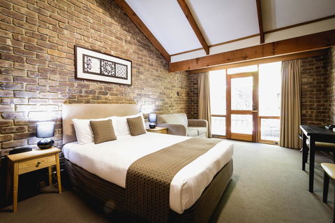 The Lodge By Manna - Accommodation Adelaide 4