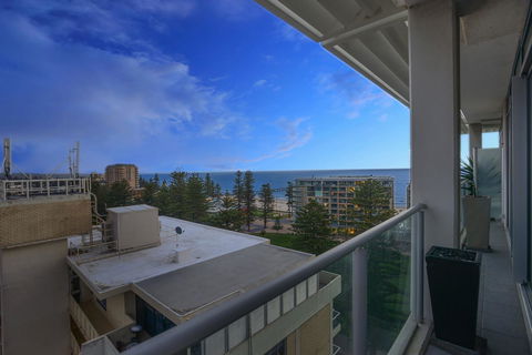 Glenelg Skyline Penthouse - Accommodation Adelaide 5