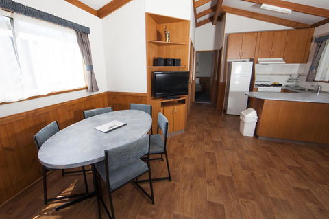 Lakeside Tourist Park - Accommodation Adelaide 7