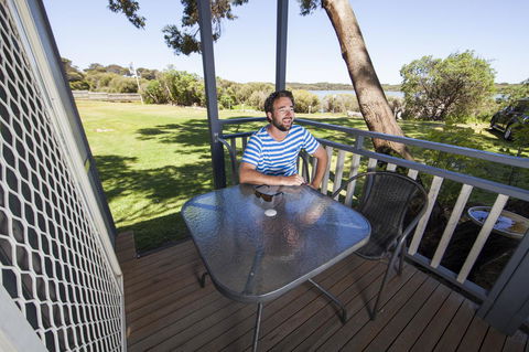 Lakeside Tourist Park - Accommodation Adelaide 0