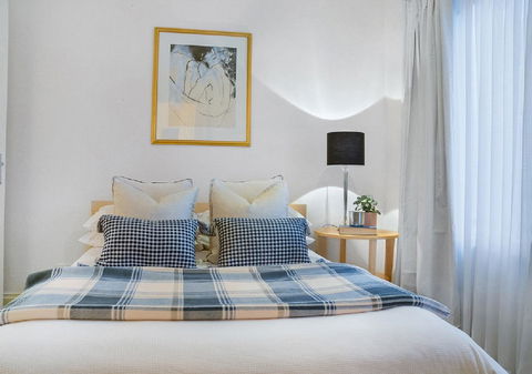 GOUGER 265 - Accommodation Adelaide 1