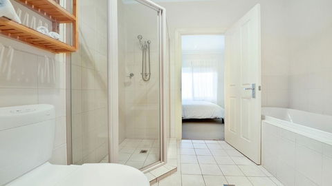 GOUGER 265 - Accommodation Adelaide 11