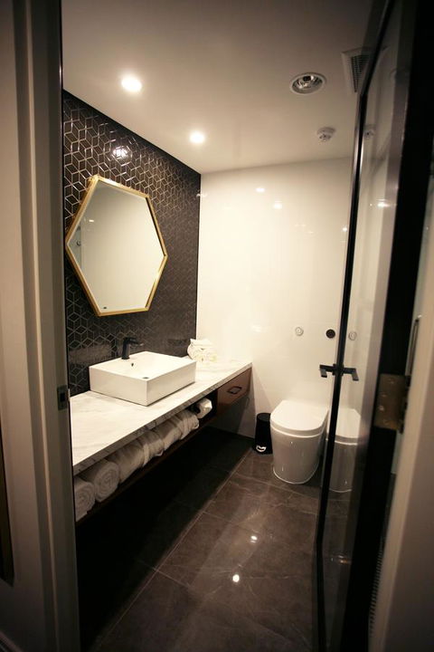 Ellen Hotel - Accommodation Adelaide 18