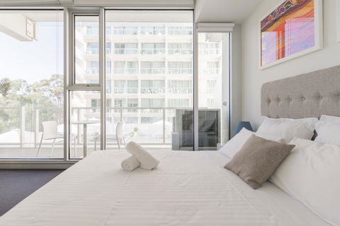 Ther-Rich Elegant 1BR Apartment In Walkerville - Accommodation Adelaide 2