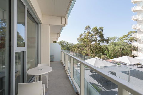 Ther-Rich Elegant 1BR Apartment In Walkerville - Accommodation Adelaide 29