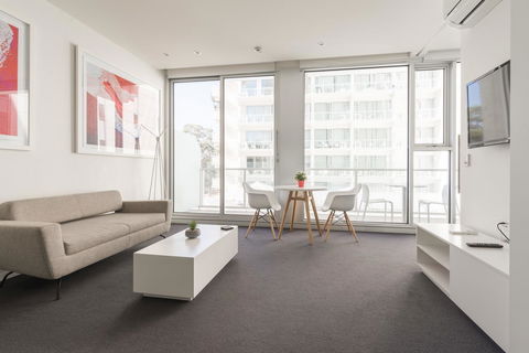 Ther-Rich Elegant 1BR Apartment In Walkerville - Accommodation Adelaide 14
