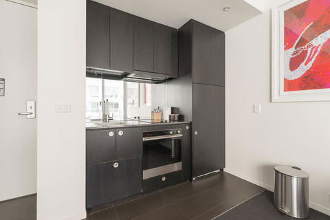 Ther-Rich Elegant 1BR Apartment In Walkerville - Accommodation Adelaide 10