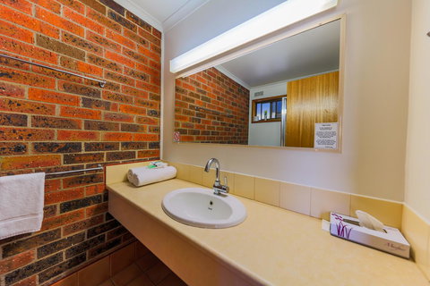 Country Roads Motor Inn Naracoorte - Accommodation Adelaide 33