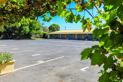 Country Roads Motor Inn Naracoorte - Accommodation Adelaide 30