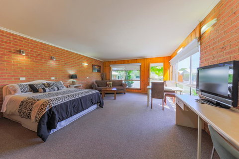 Country Roads Motor Inn Naracoorte - Accommodation Adelaide 3