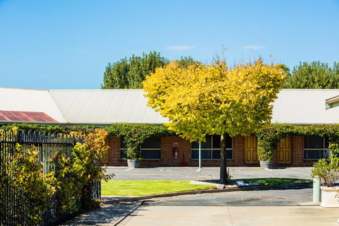 Country Roads Motor Inn Naracoorte - Accommodation Adelaide 6