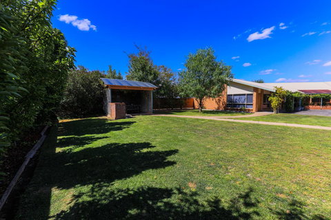 Country Roads Motor Inn Naracoorte - Accommodation Adelaide 9