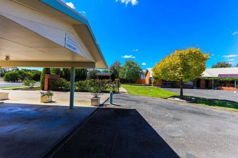 Country Roads Motor Inn Naracoorte - Accommodation Adelaide 38