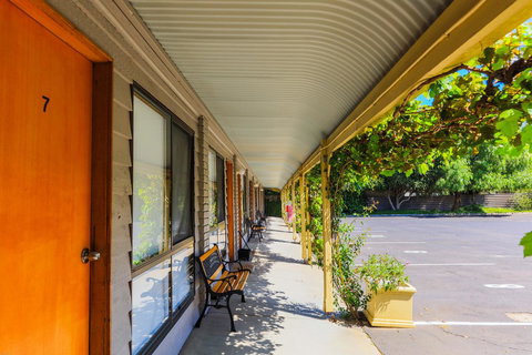 Country Roads Motor Inn Naracoorte - Accommodation Adelaide 27