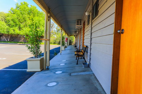 Country Roads Motor Inn Naracoorte - Accommodation Adelaide 21