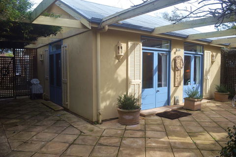 Athelney Cottage Bed And Breakfast - Accommodation Adelaide 1