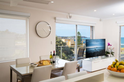 Stylish 3 Bedroom Beachview Apartment - Accommodation Adelaide 8