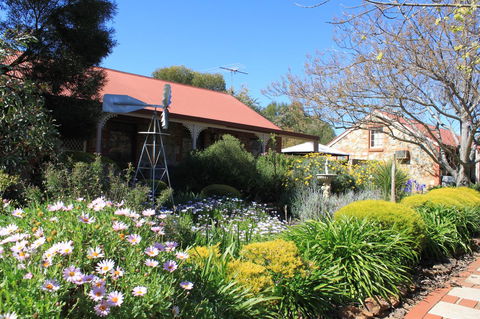 Langmeil Cottages - Accommodation Adelaide 4