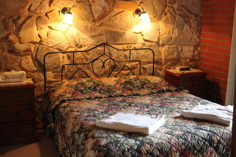 Langmeil Cottages - Accommodation Adelaide 7