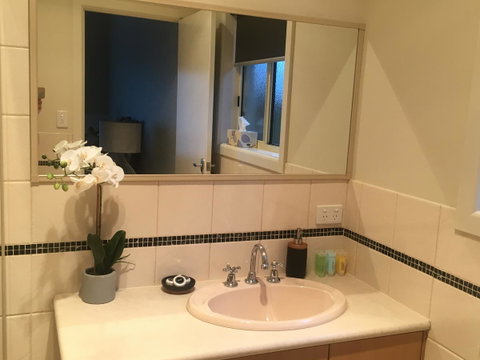 Apartment 229 Mount Gambier - Accommodation Adelaide 4