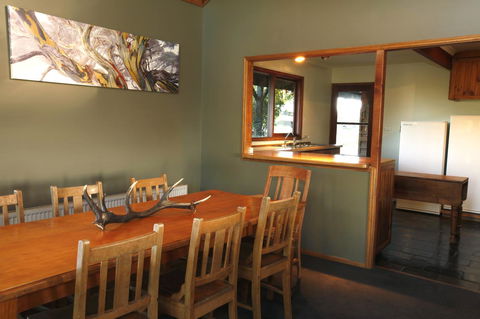 Eagles Range - Accommodation Adelaide 6