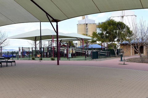 Travelway Motel - Accommodation Adelaide 28