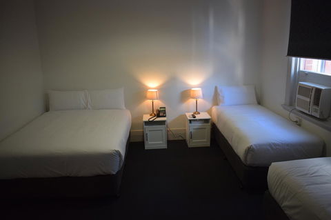 Ambassadors Hotel - Accommodation Adelaide 15