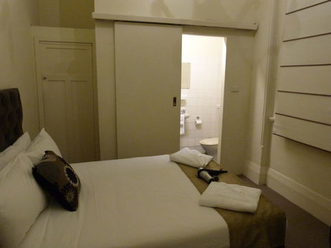 Ambassadors Hotel - Accommodation Adelaide 11
