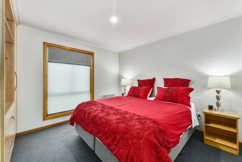 City Four Apartment - Accommodation Adelaide 3