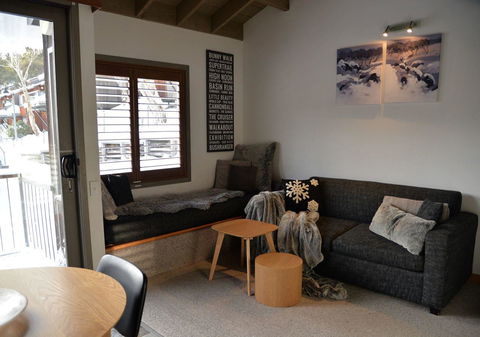 CHILL-OUT - Thredbo - Accommodation Adelaide 1