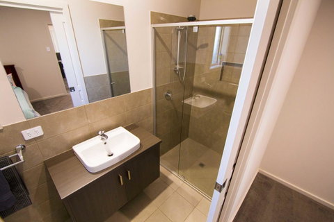 Serene Shores - Accommodation Adelaide 11