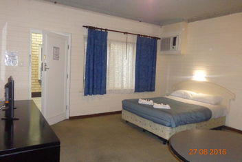 Adelaide Backpackers And Travellers Inn with Accommodation Adelaide