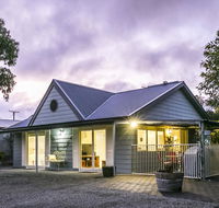 One Tree Bed and Breakfast - Accommodation Adelaide