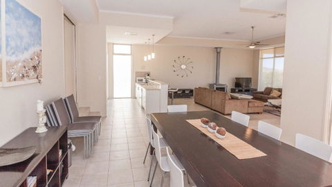 Golfers Paradise (18th Tee) - 52 Huntingdale Drive - Accommodation Adelaide 19
