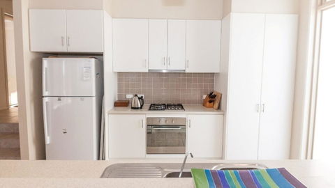 Golfers Paradise (18th Tee) - 52 Huntingdale Drive - Accommodation Adelaide 10