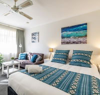 Aqua Waves Glenelg Central Studios - Accommodation Adelaide