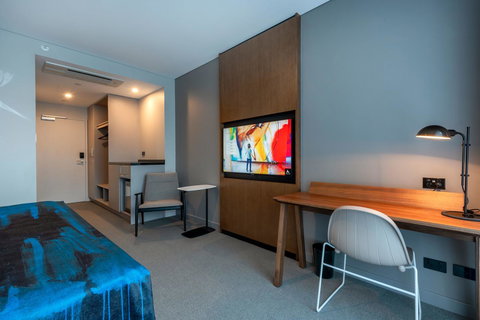 The Adnate Perth - Art Series - Accommodation Adelaide 12