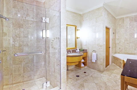 Duxton Hotel Perth - Accommodation Adelaide 3