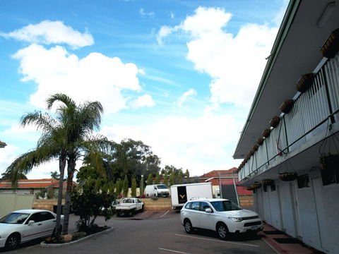 Econo Lodge Rivervale - Accommodation Adelaide 18