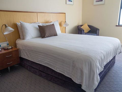 Ocean Beach Hotel - Accommodation Adelaide 0