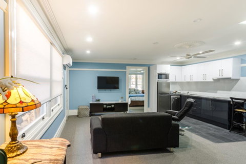 Blue Door Apartments - Accommodation Adelaide 14