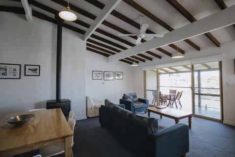 Canal Rocks Beachfront Apartments - Accommodation Adelaide 15
