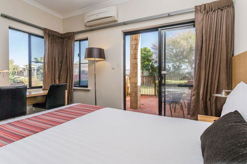 Country Comfort Perth - Accommodation Adelaide 30