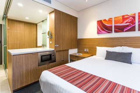 Country Comfort Perth - Accommodation Adelaide 2